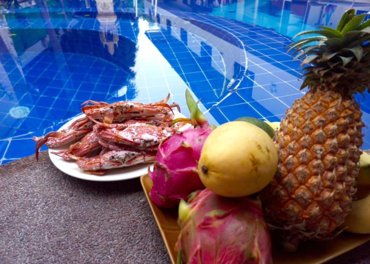 Happy Valley Pattaya 2*