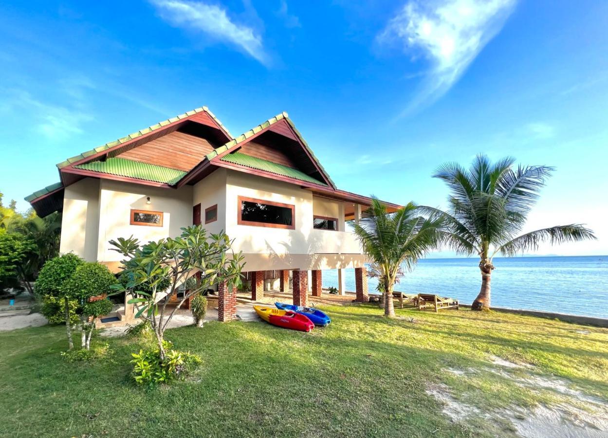 Guest house Three Rare & Private Front