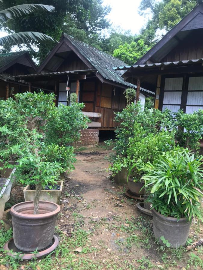 Ban Chang Hut Ban Khlong Son (Koh Chang)