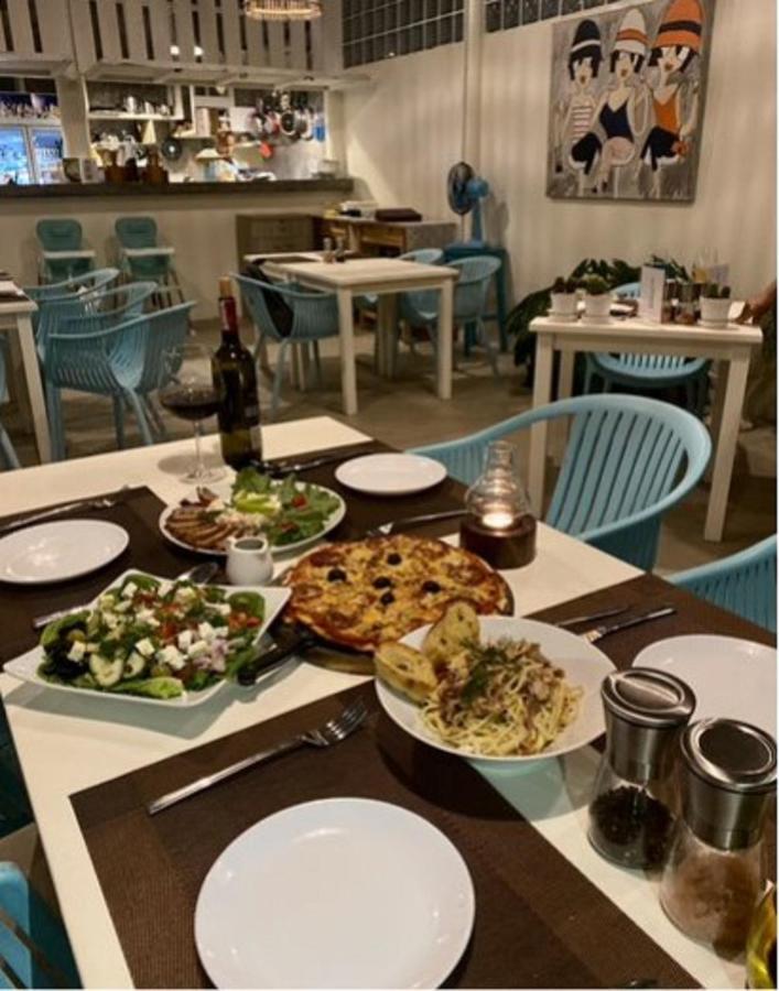 Le Petit Saint Tropez Resort 4*