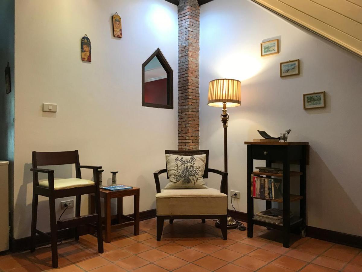 6 Bedroom Seaview With Pool *