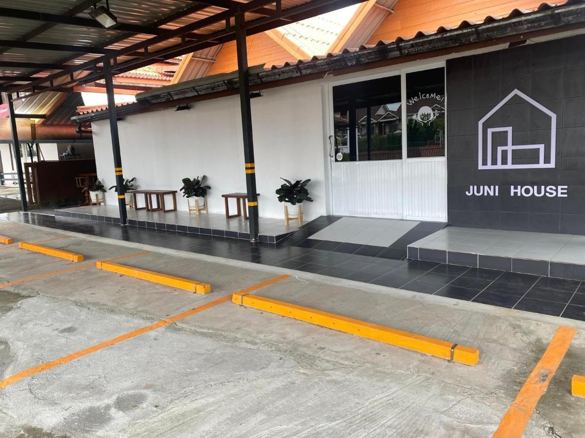 Bed & Breakfast Juni House