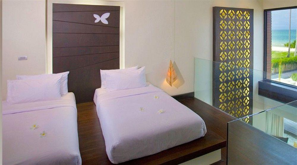 Aava And Resort Khanom