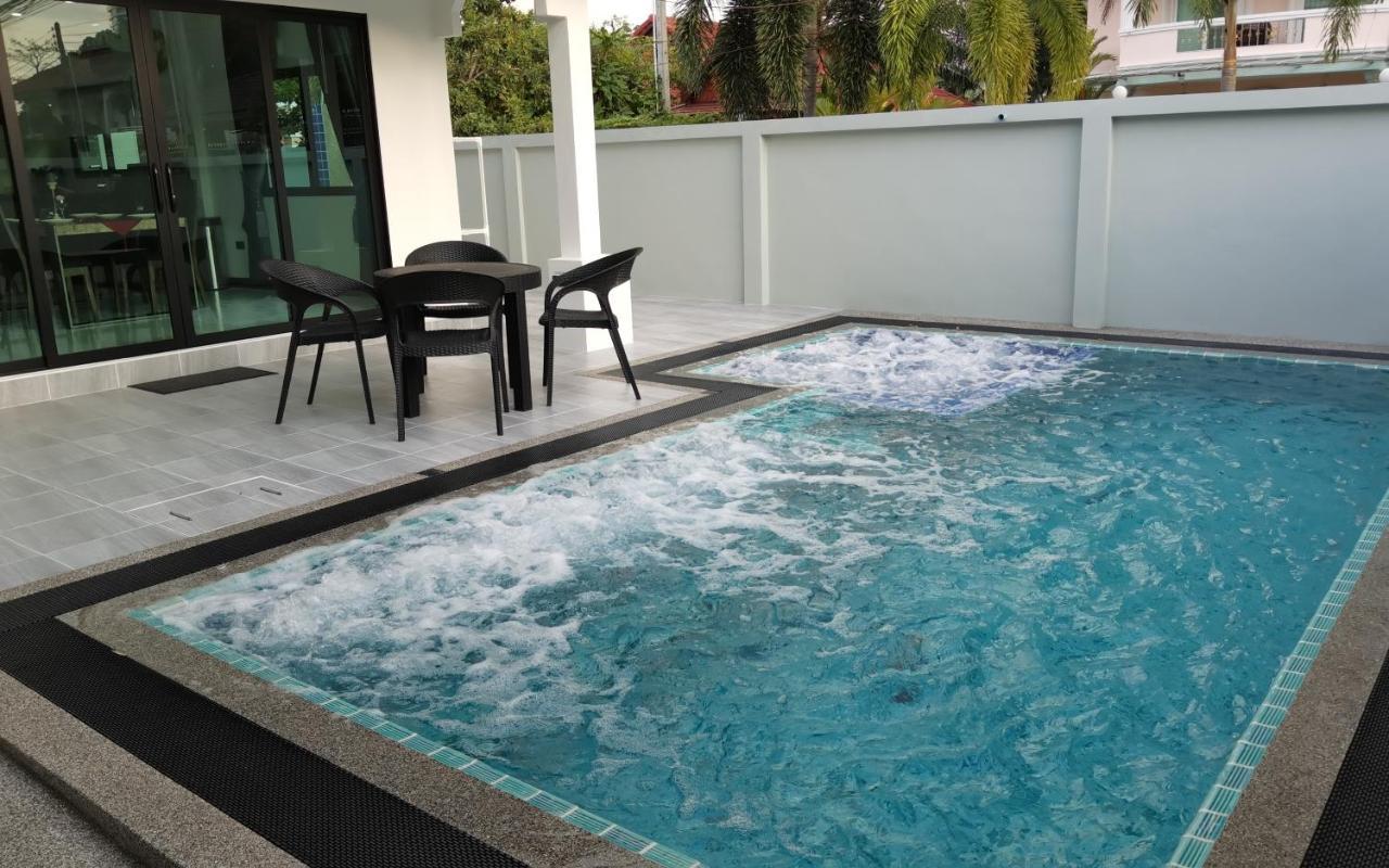 Seaside Serenity: Adults-only With Private Pool Pousada Praia de Jomtien