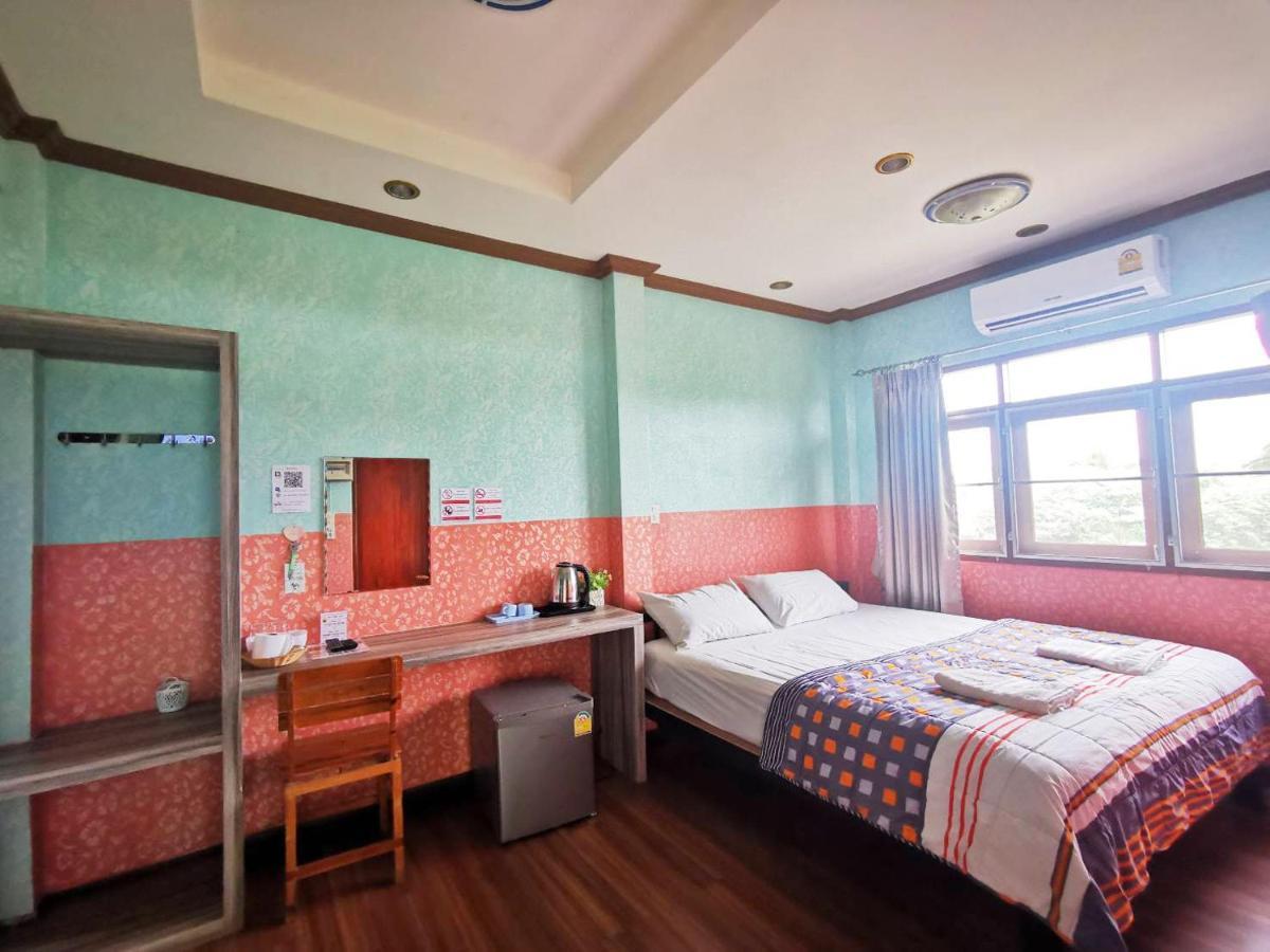 Resort Plook-ngern ปลูกเงินรีสอร์ท Nong Bun Mak
