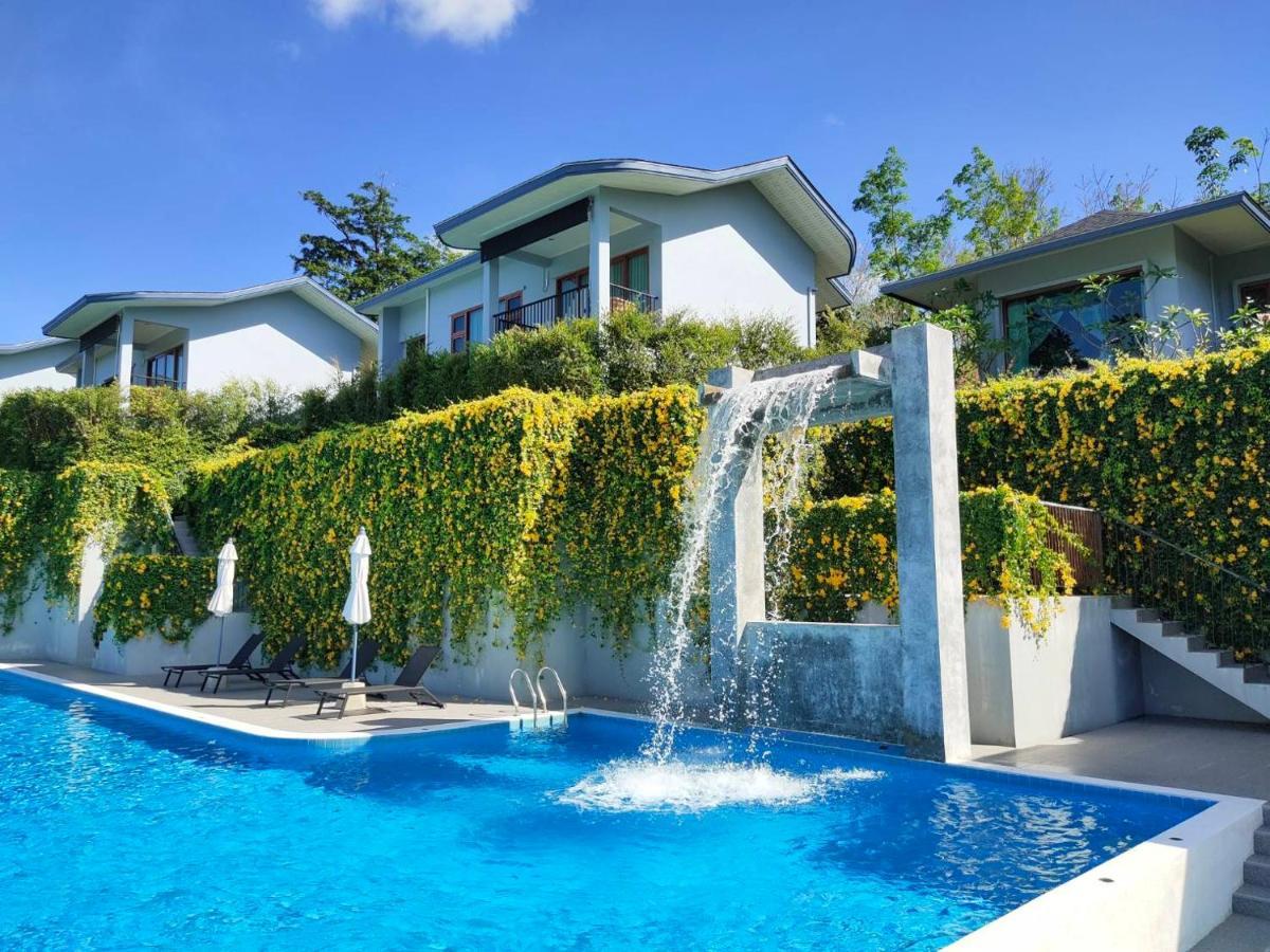 Khaolak Blue Sky