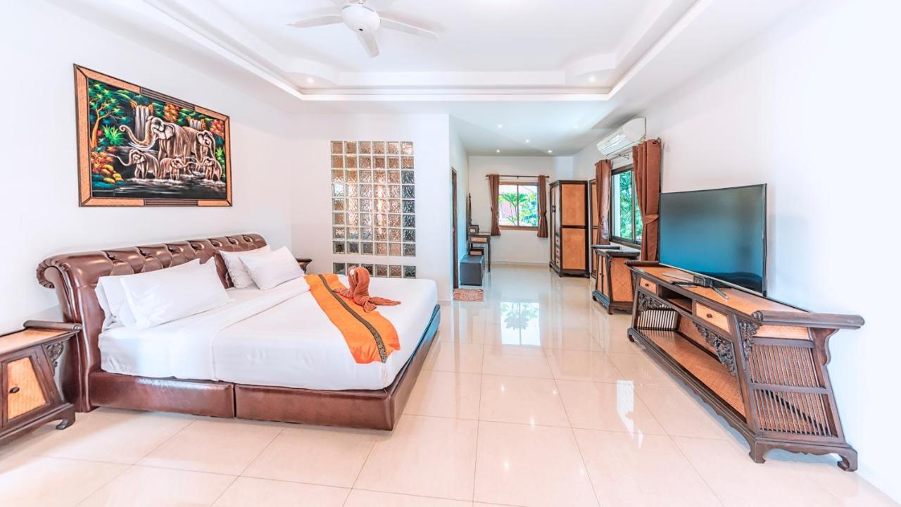 Wowland Luxury Pool Walking Street 6 Bedrooms Villa Pattaya