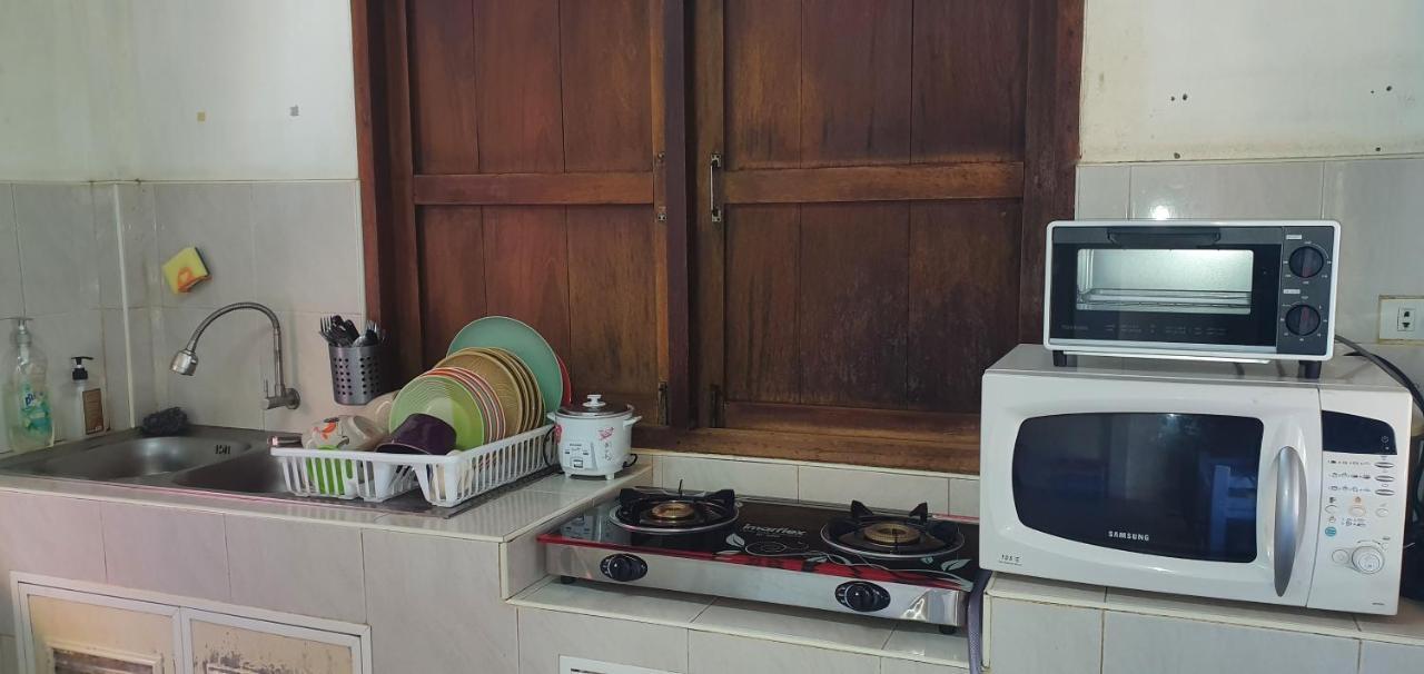 Guest house Seesea Thai Wooden House On Beachfront Prachuap Khiri Khan