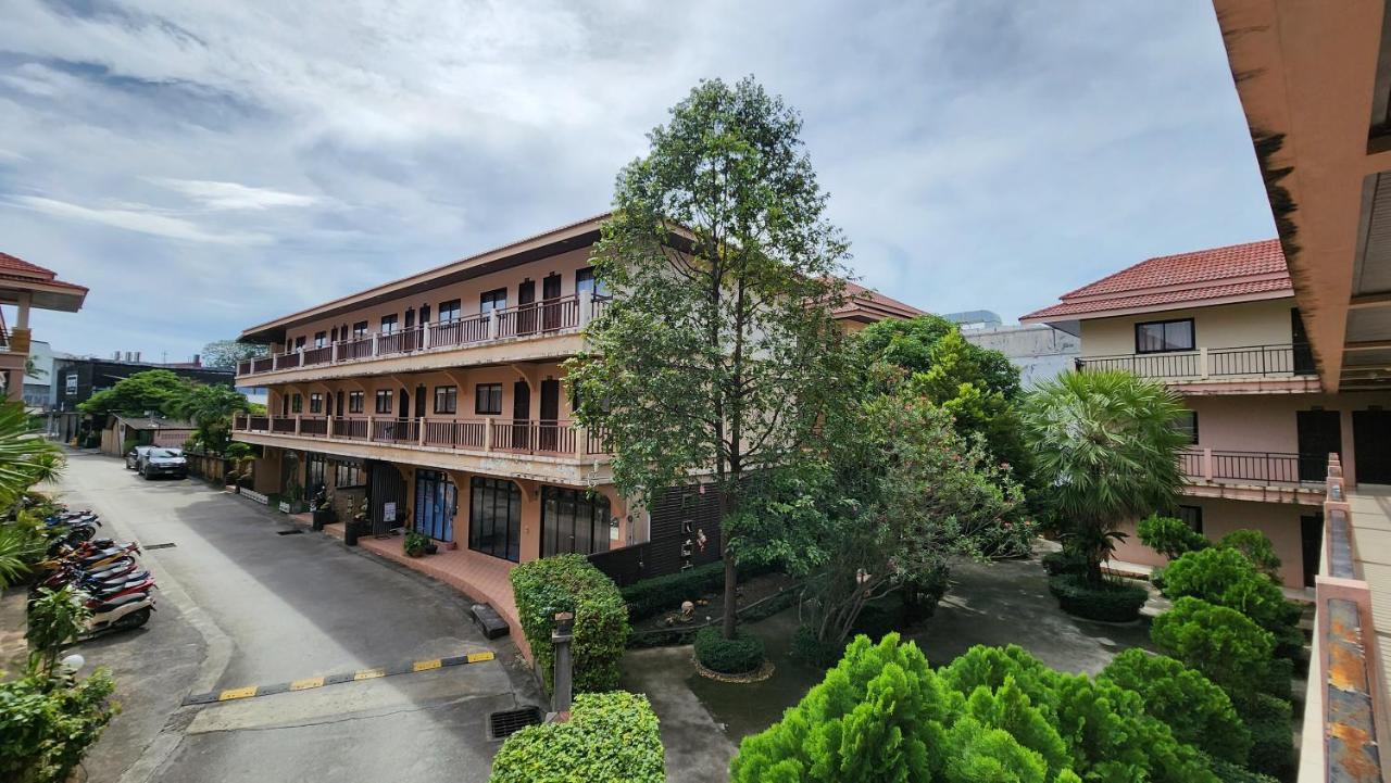 Panupong Chaweng (Koh Samui)