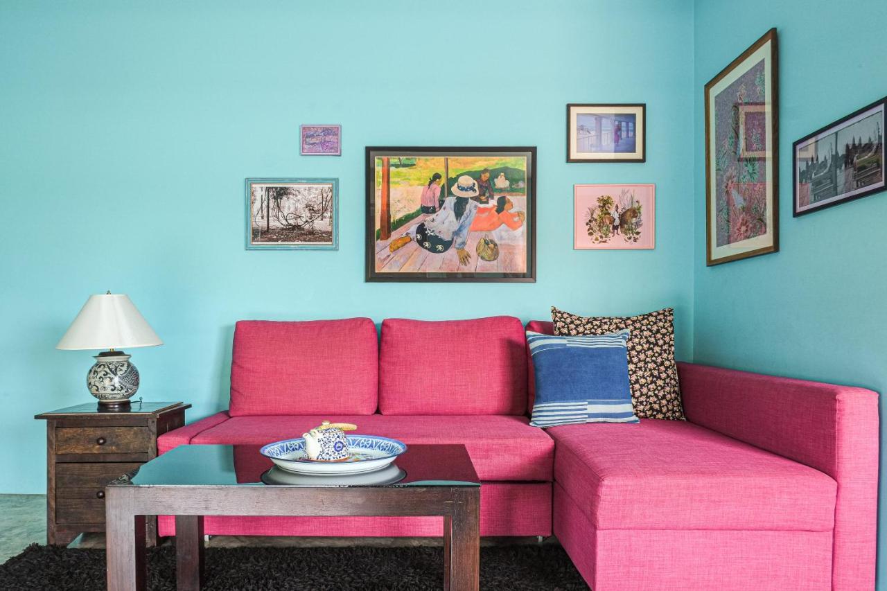 Apartment Suthep Art Curated By Local Artists *