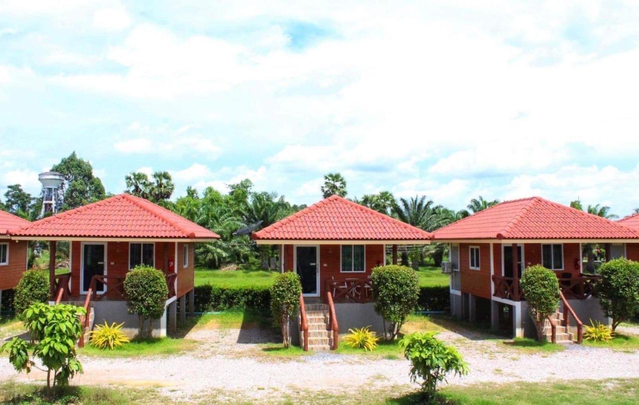 Sai Klong Song Lae Pakpra Resort