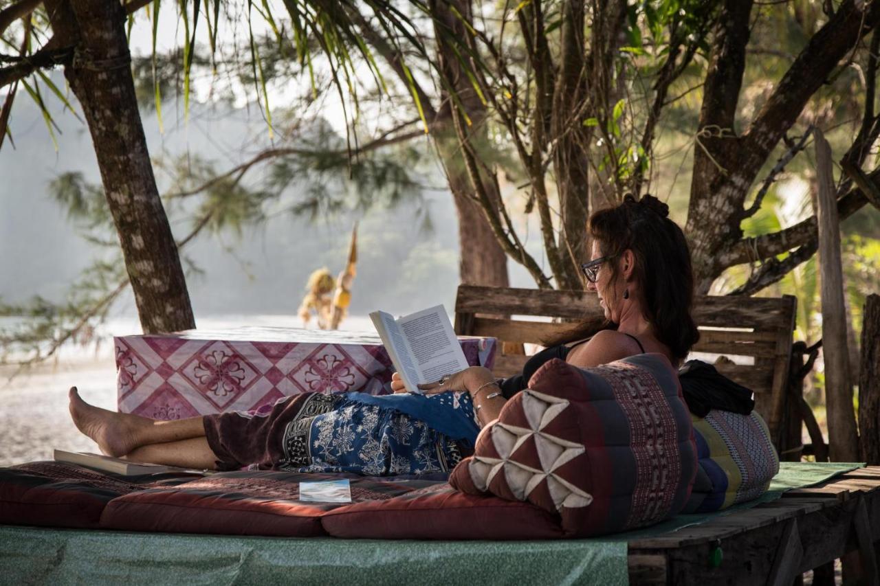 Frog Garden Hut Resort *