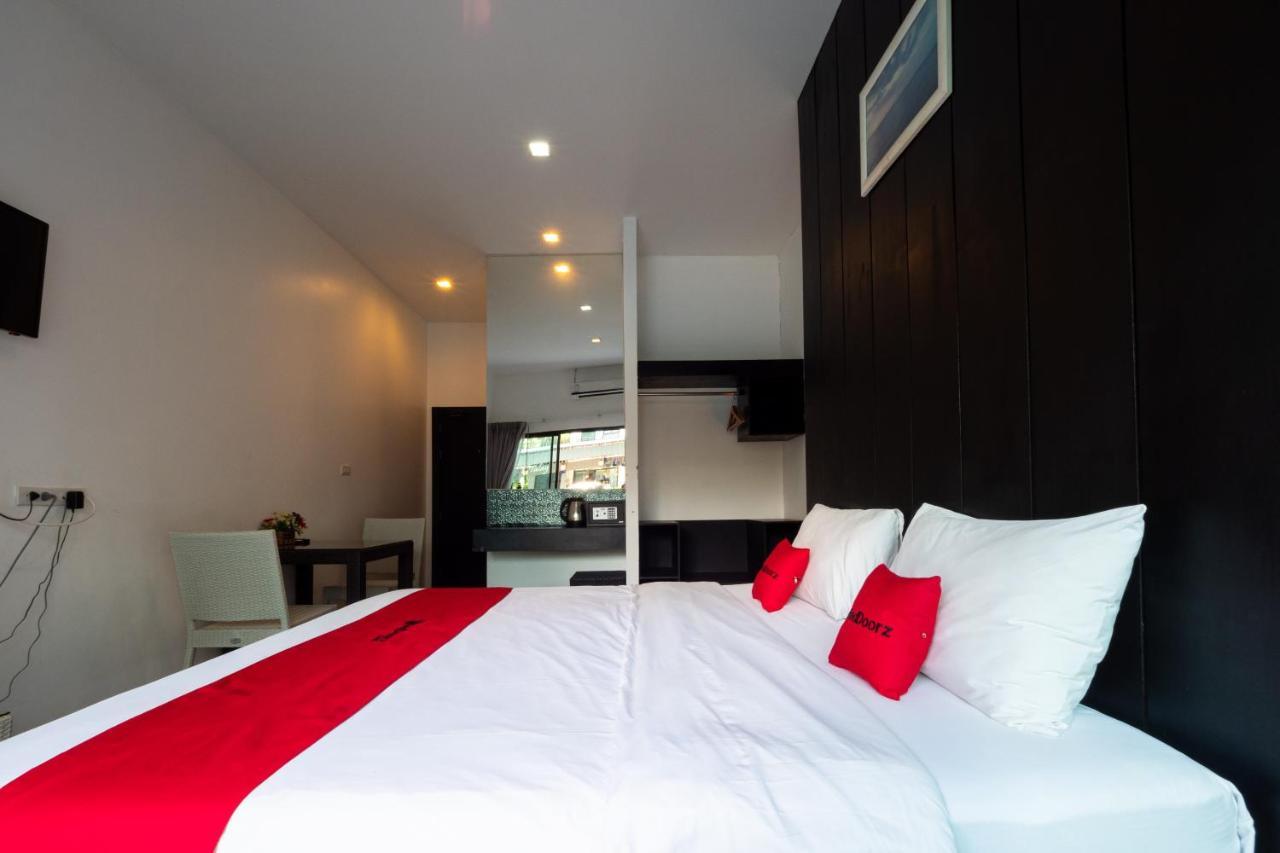 Hotel Reddoorz I-talay