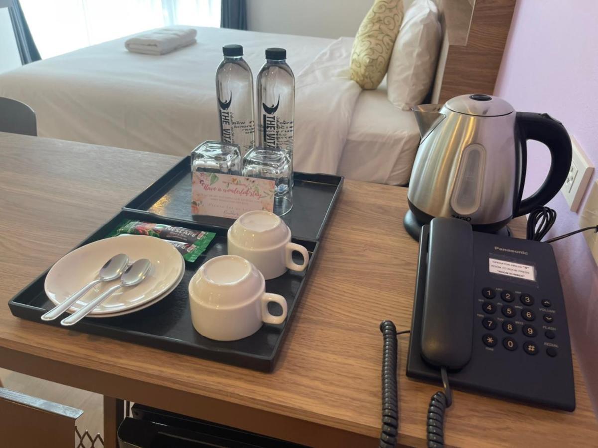 The 3* Ban Kho Hong