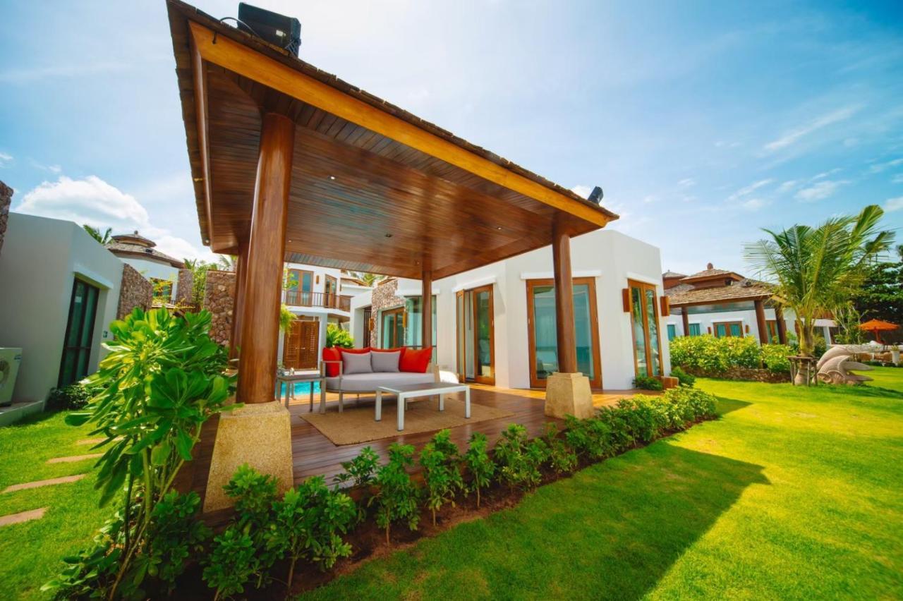 Yotaka Resort *
