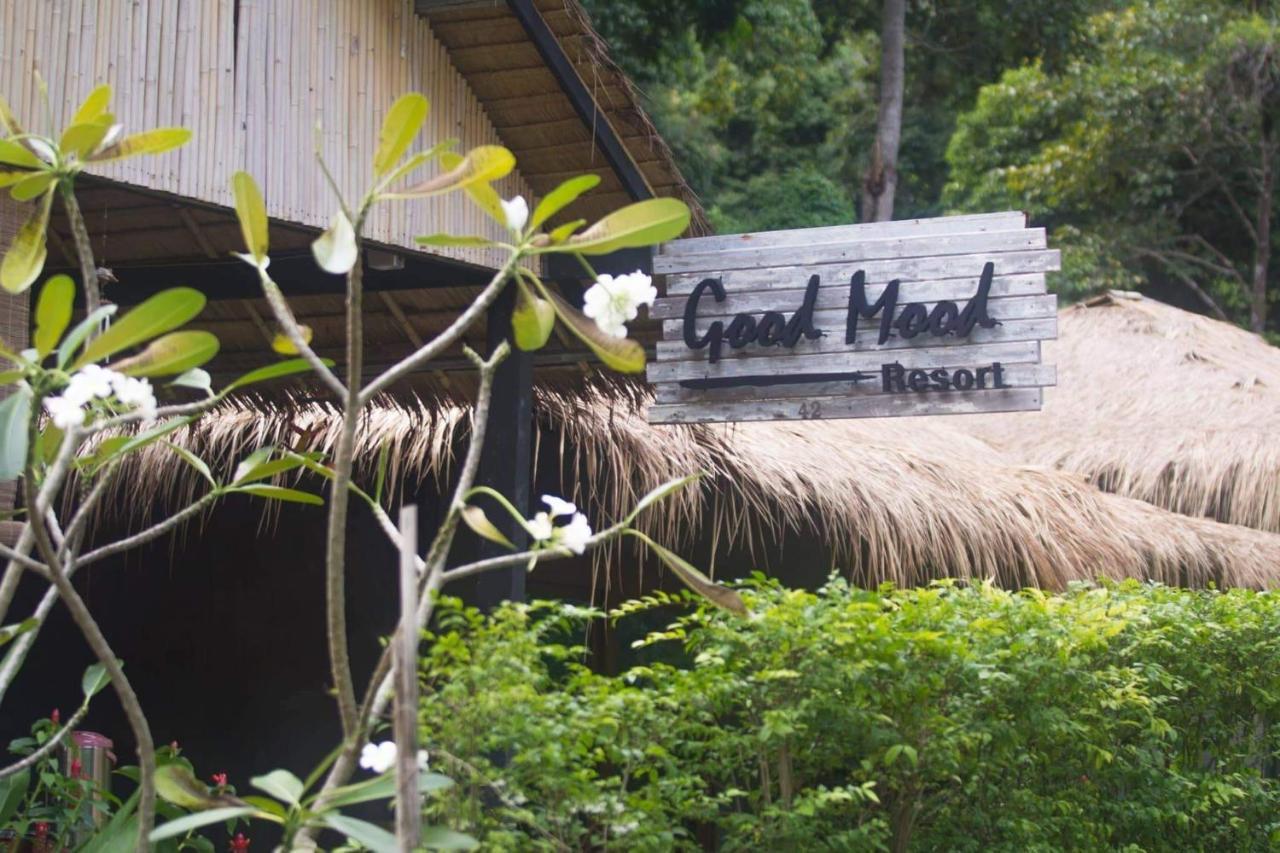 Resort Good Mood
