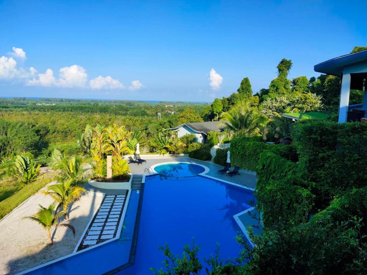 Villa Khaolak Blue Sky