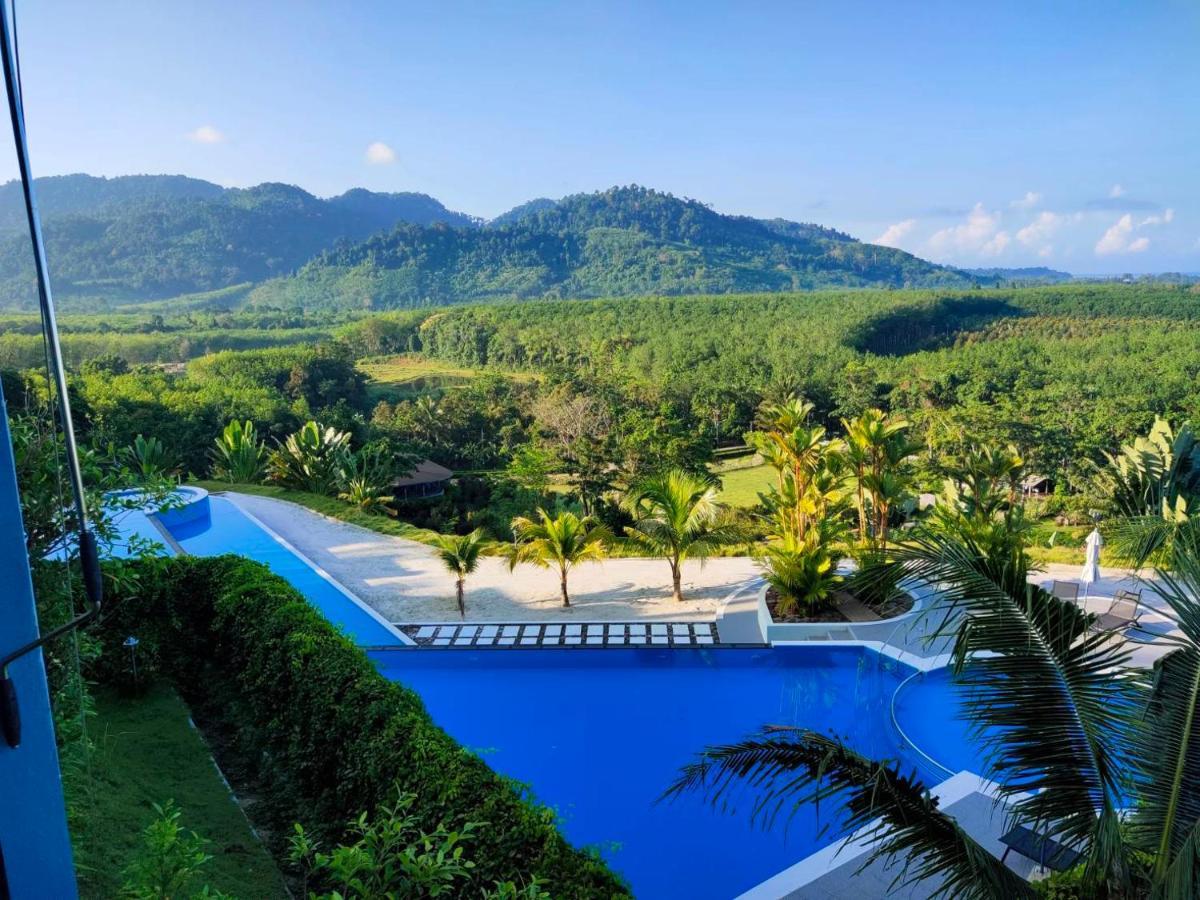 Khaolak Blue Sky Villa Khao Lak