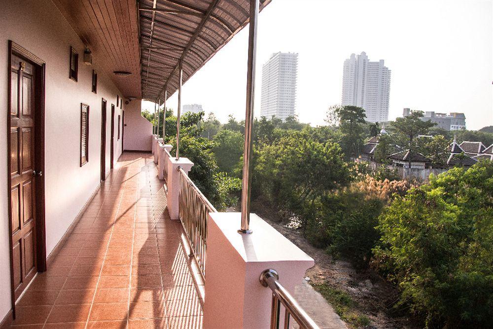 Resort Jungle Jomtien Beach