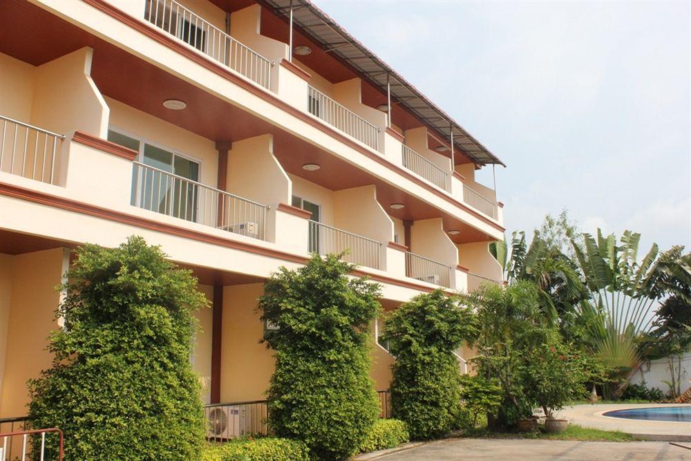 Jungle Resort