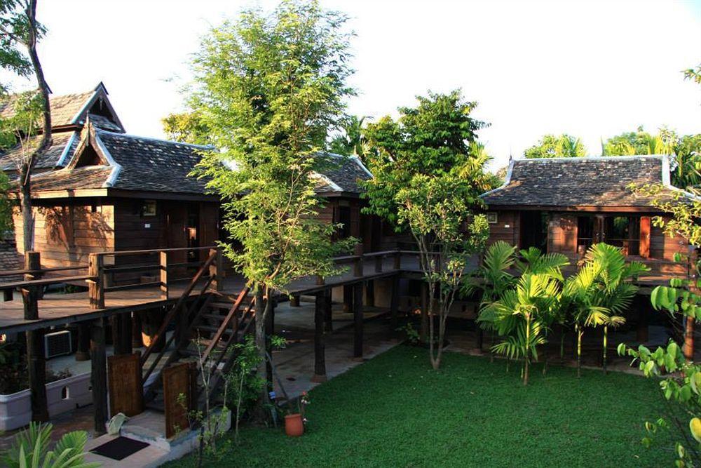 Resort Lanna Rice Barn