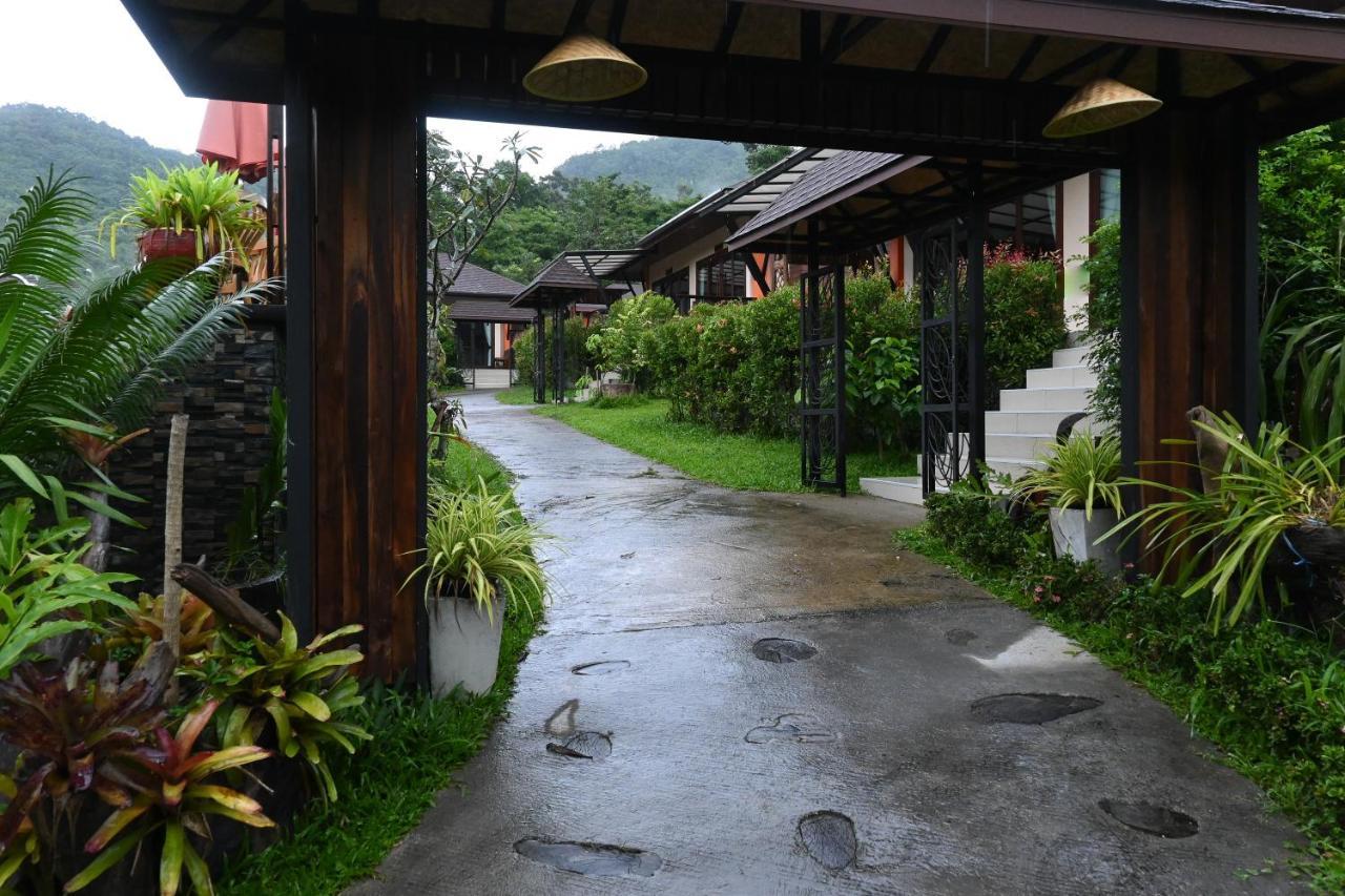 Cascade Tara Hotel Na Mueang