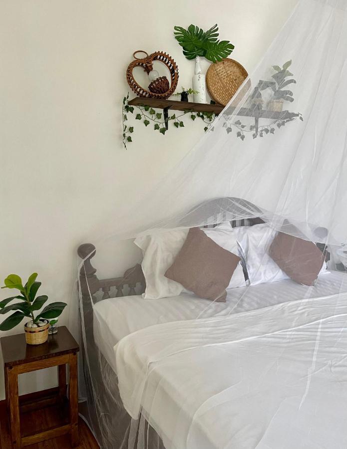 Secret Place And Restaurant Hotel
