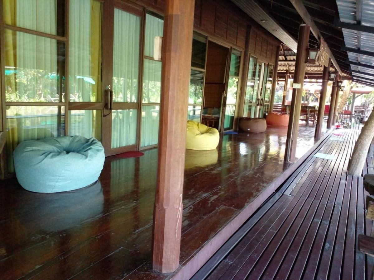 Baansuanleelawadee 3* Amphawa