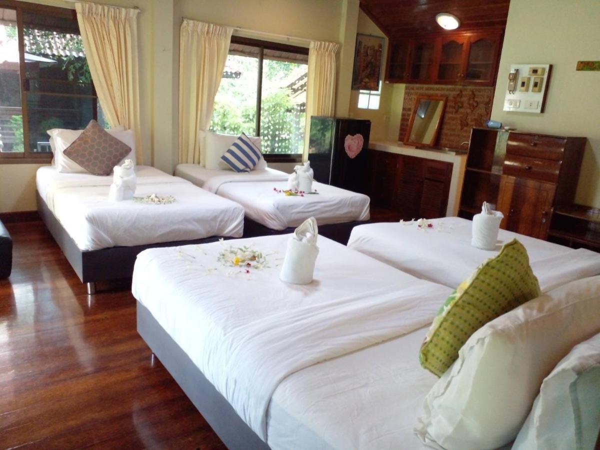 Baansuanleelawadee Resort