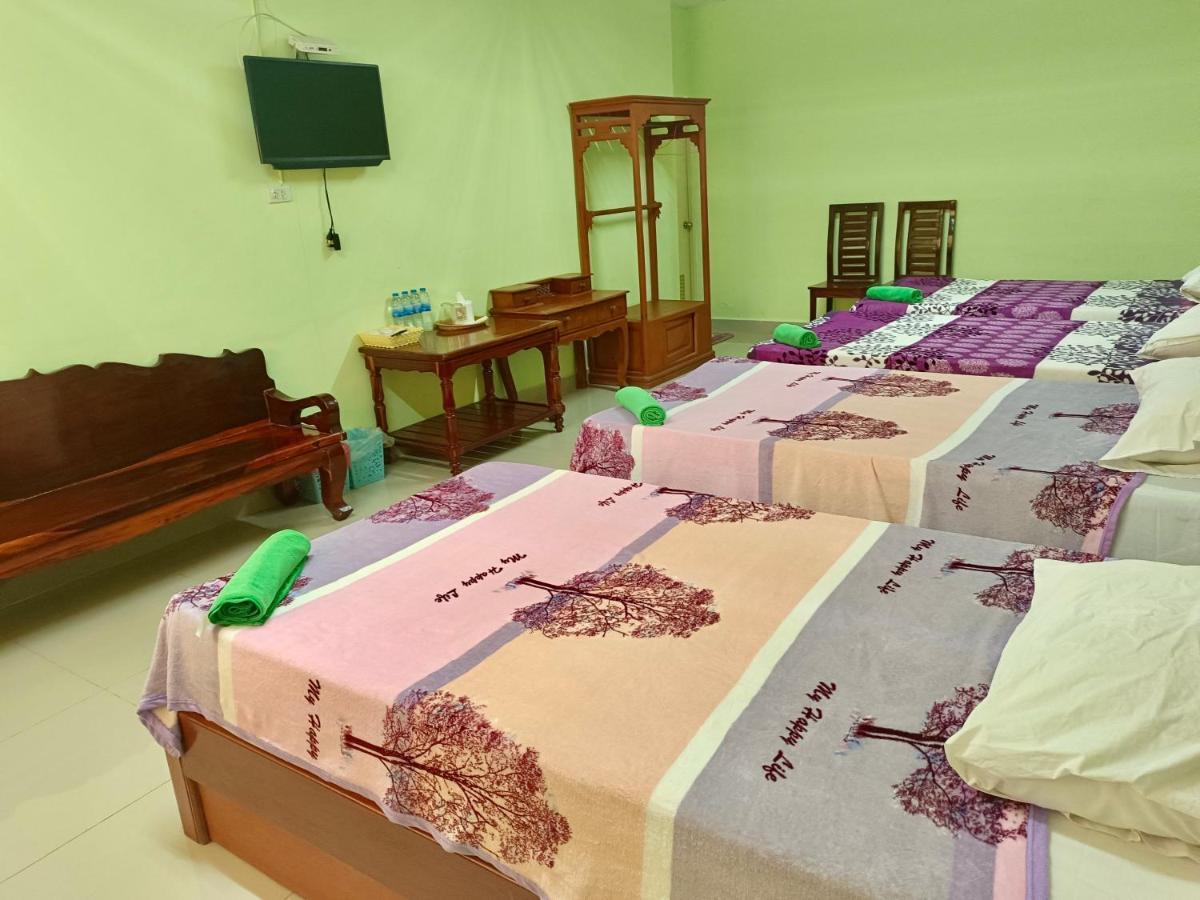 โรงเกลือรีสอร์ท *