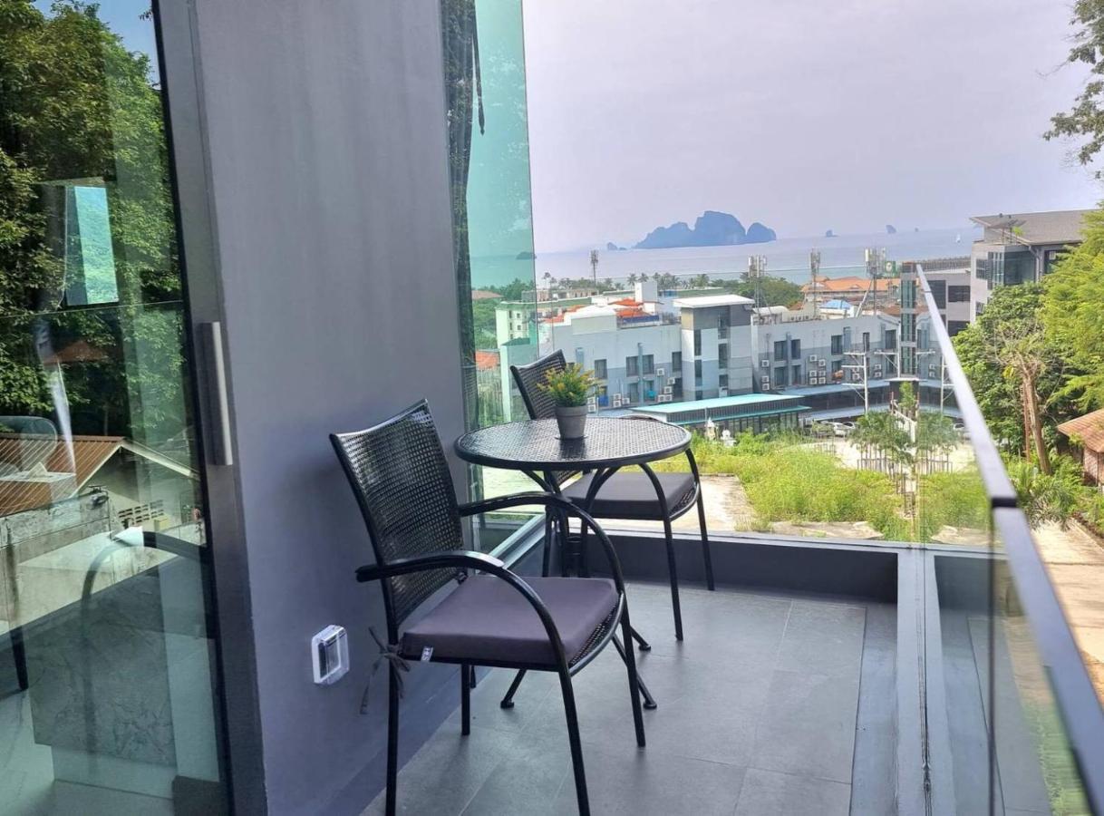 100 Sea View 1br 300m Walking To