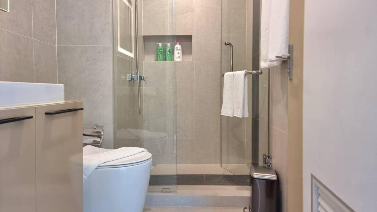100 Sea View 1br 300m Walking To Apartment *