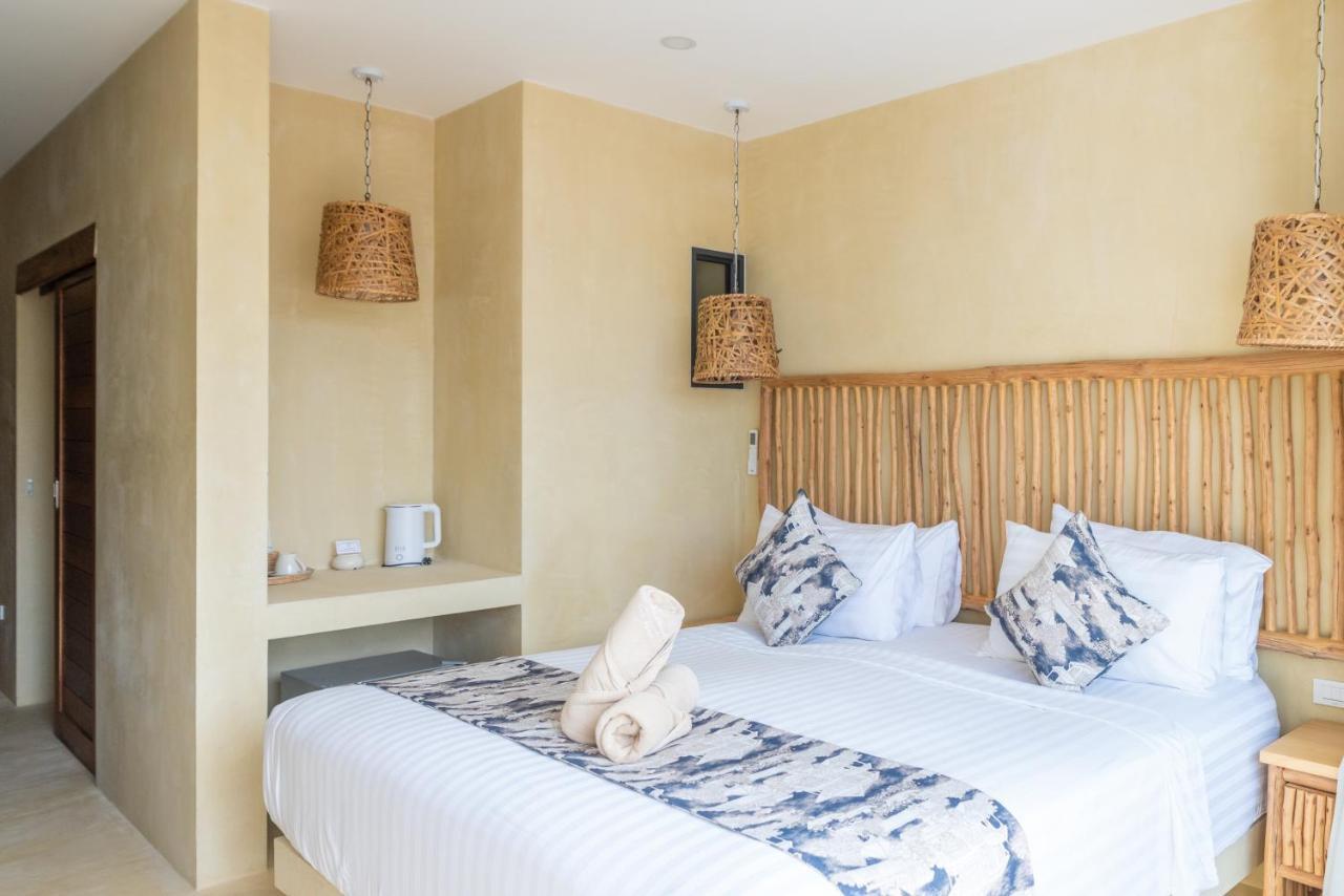 Riviera Hotel 3*