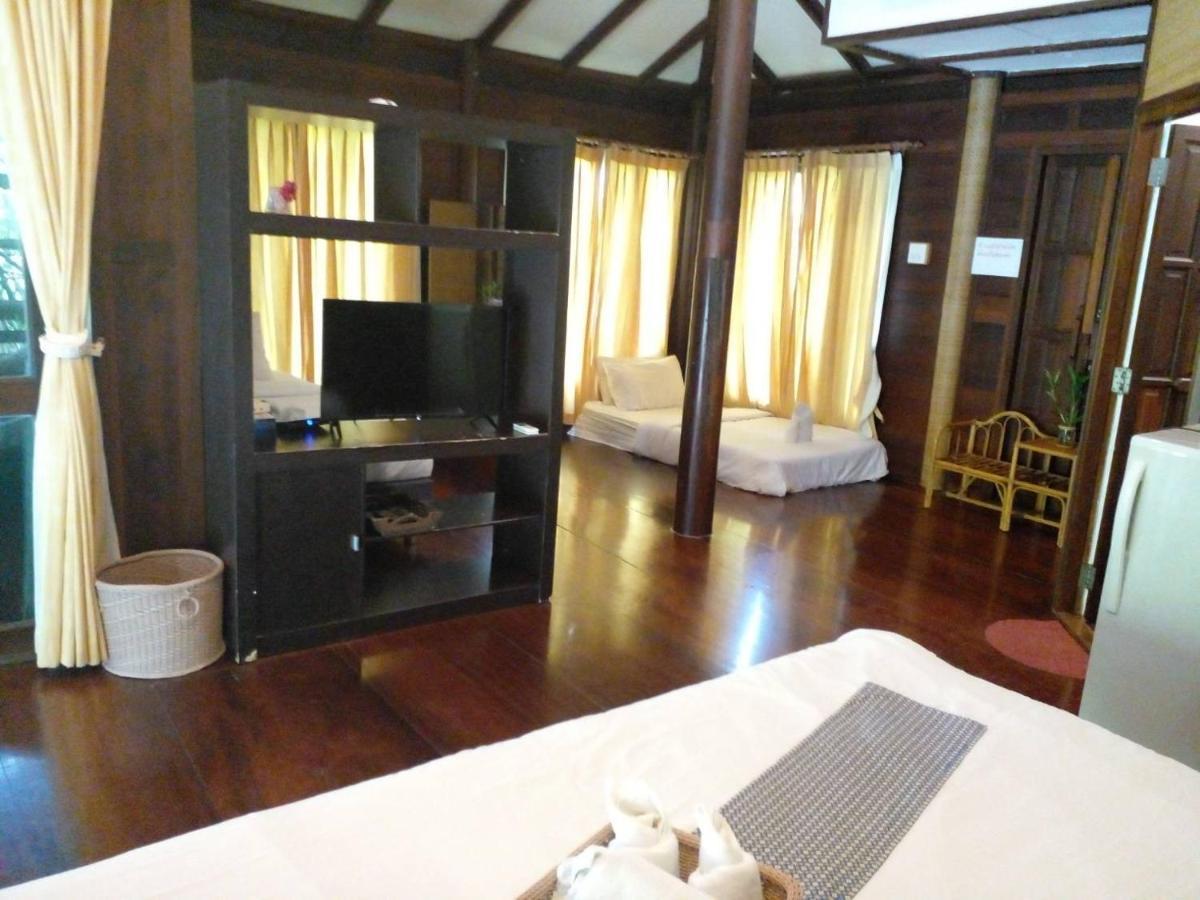 Resort Baansuanleelawadee 3*
