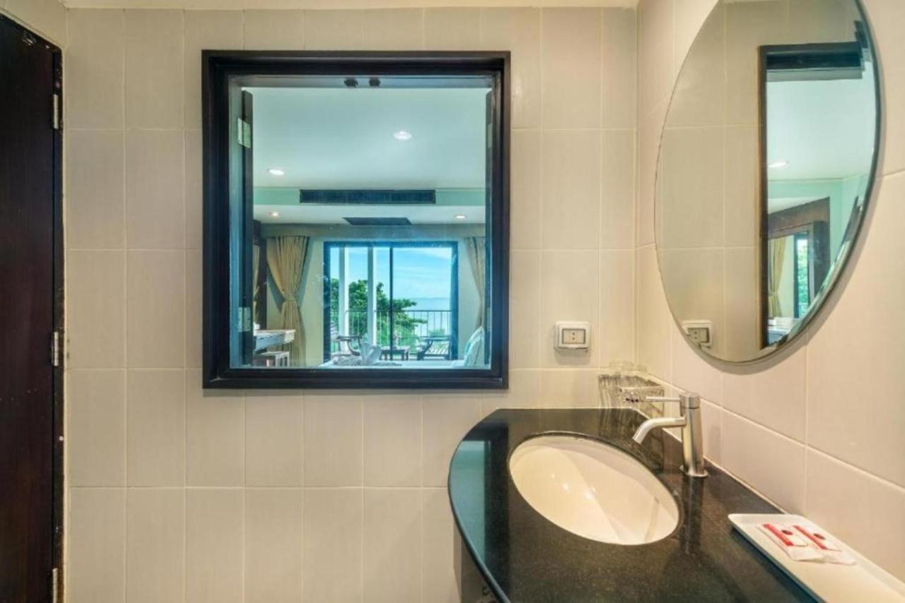 The Twelve Hotel