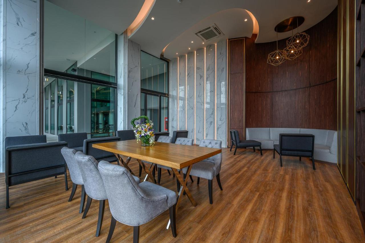 Hotel Mida Grande Phuket Official Account Surin Beach (Phuket)