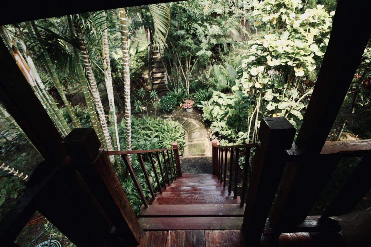 Khoom Kam Kaew 2* Phrao