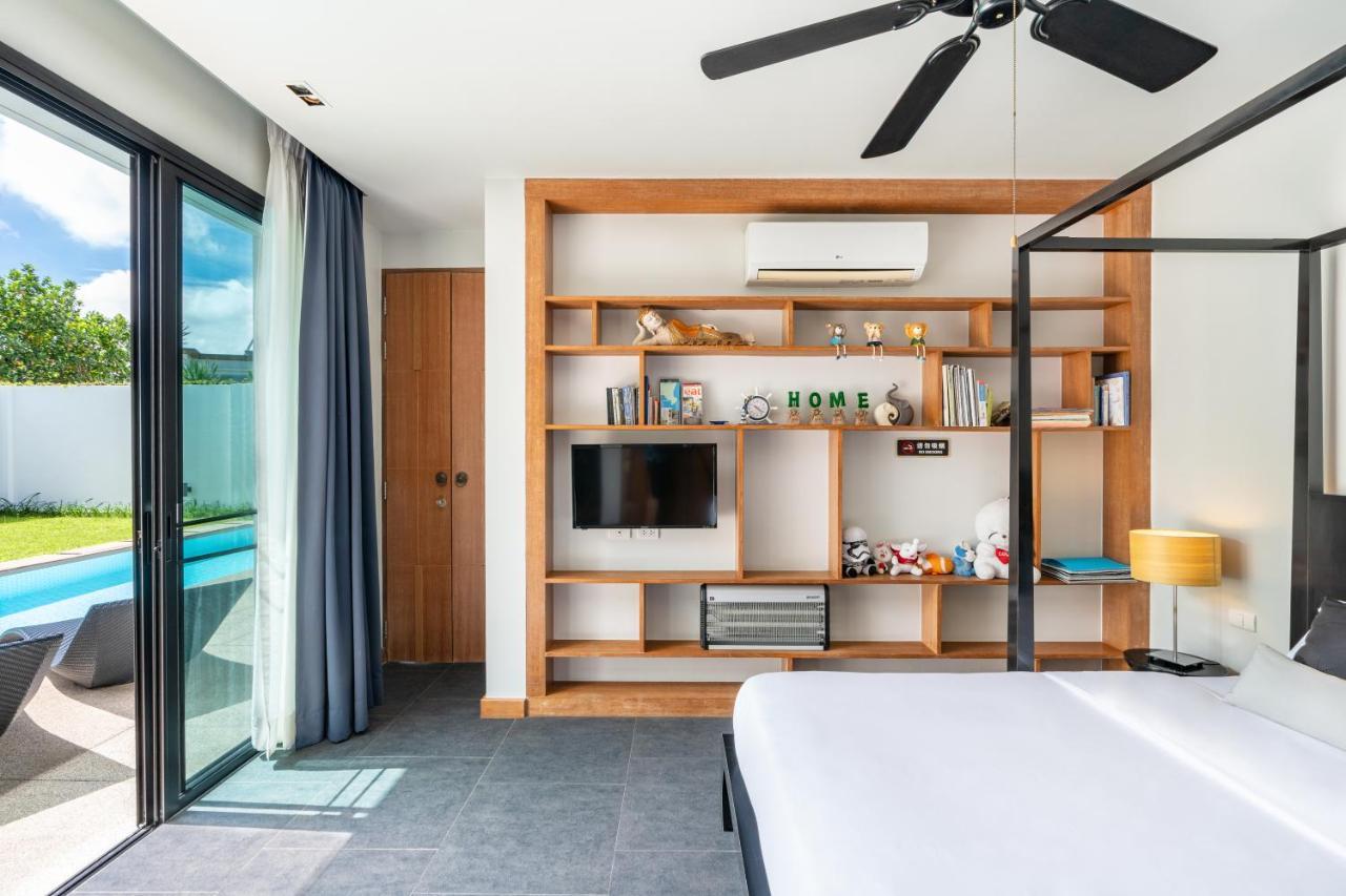 Bangtao Laguna Villa: Poolside Luxury With Smart Tv Praia de Bang Tao