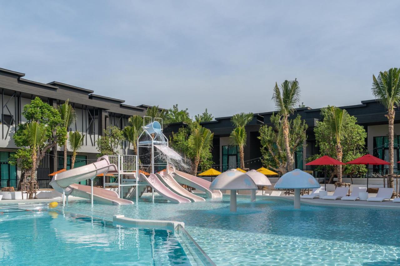 The Gems Mining Pool Pattaya Nong Prue