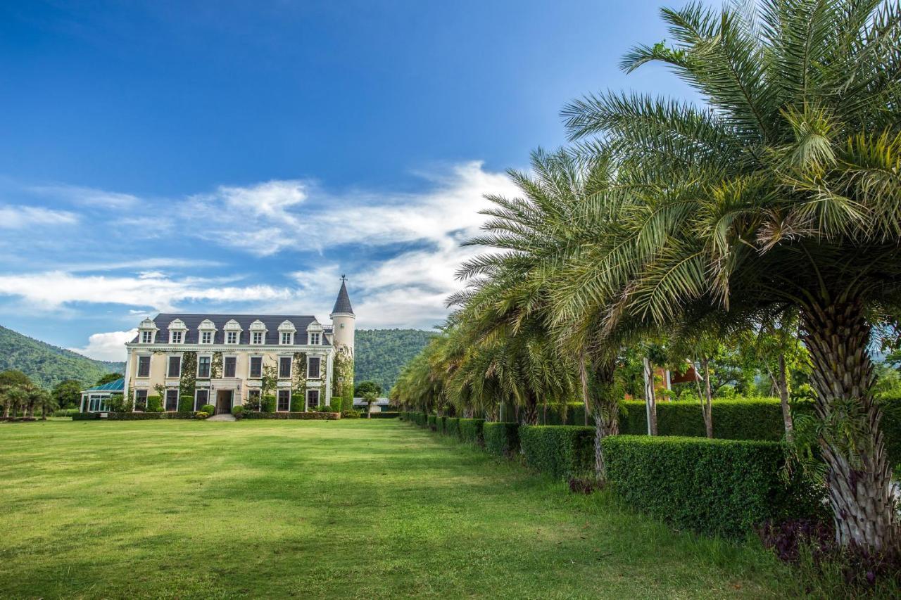 Chateau De Khaoyai & 4* Khao Yai National Park