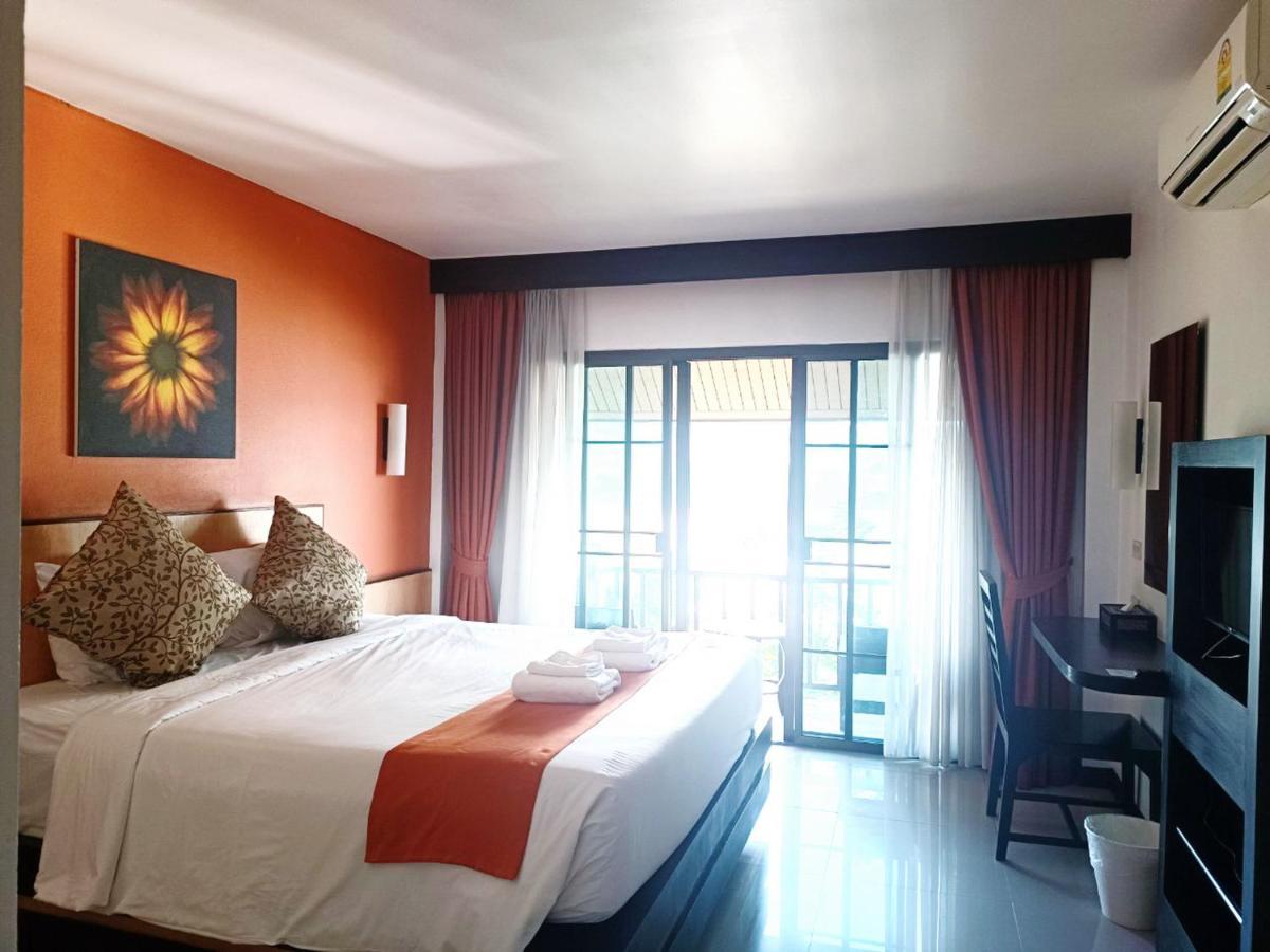 Hotel Chiangkhong Teak Garden Riverfront Onsen Hotel- Sha Extra
