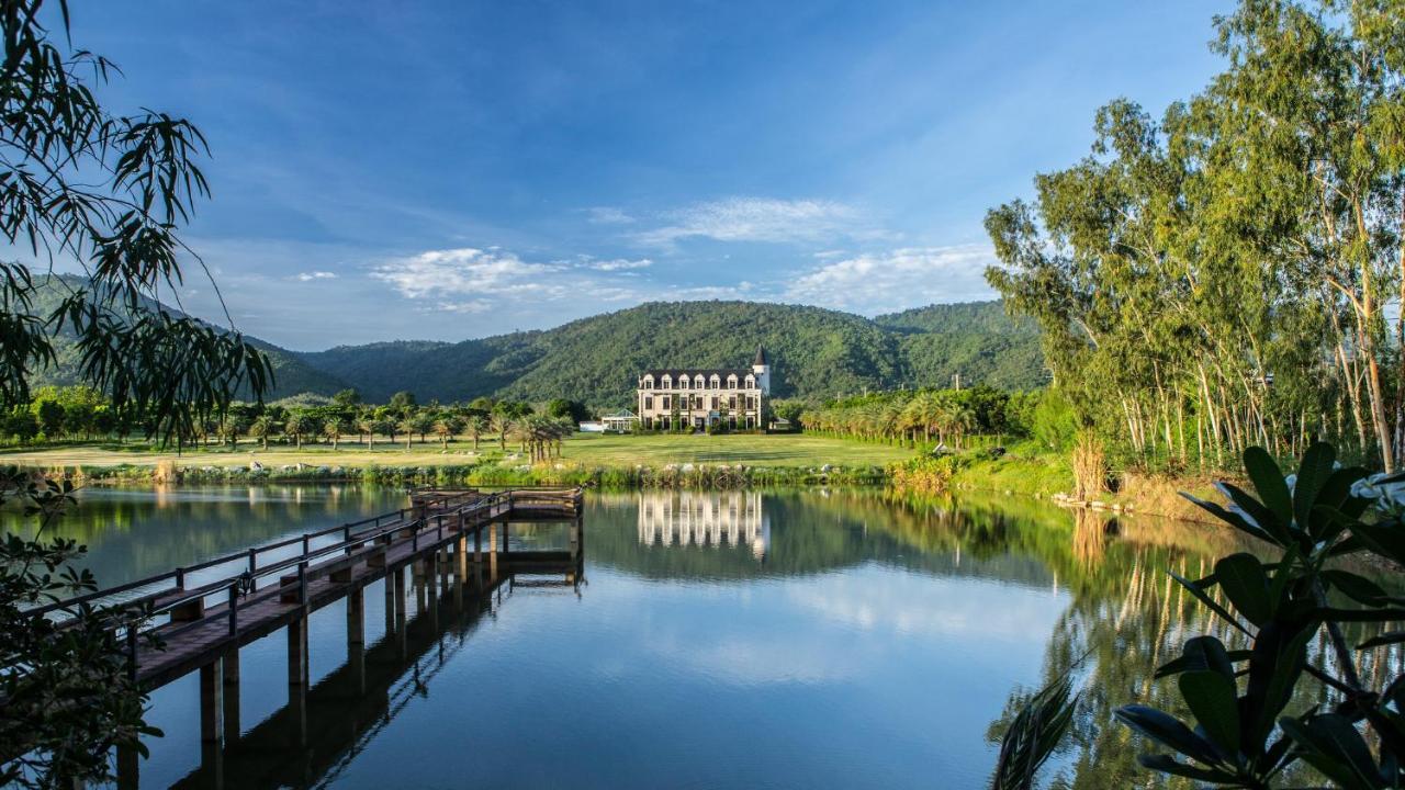 Chateau De Khaoyai & Khao Yai National Park