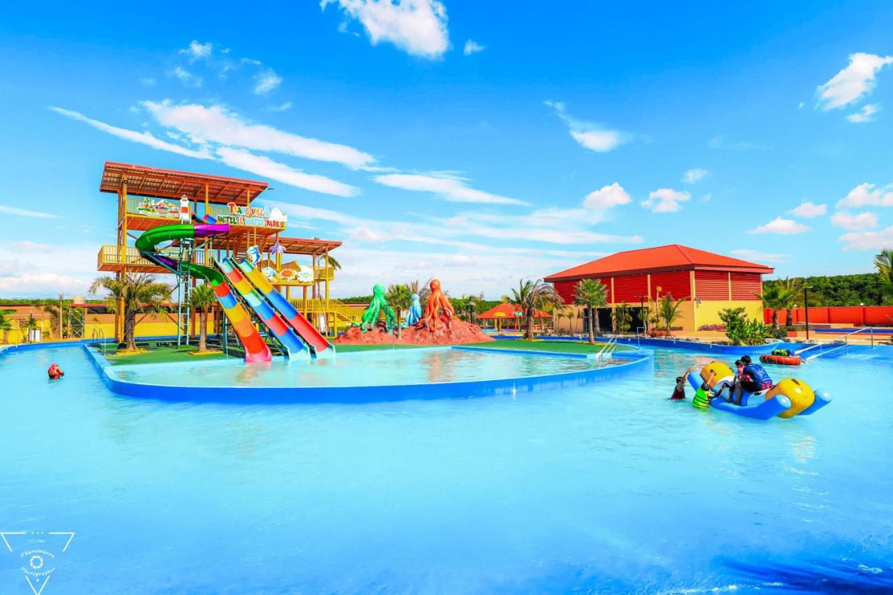 Oasis Waterpark Trang