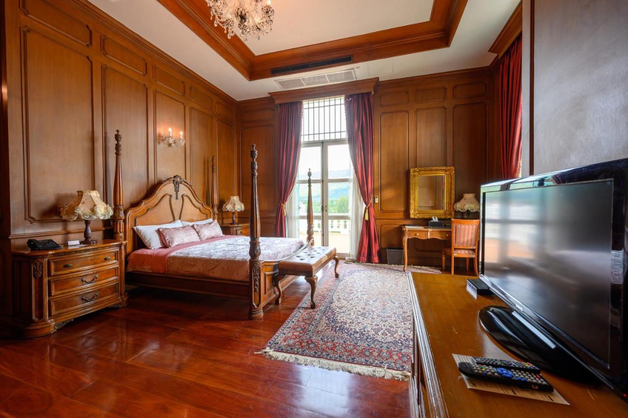 Chateau De Khaoyai &
