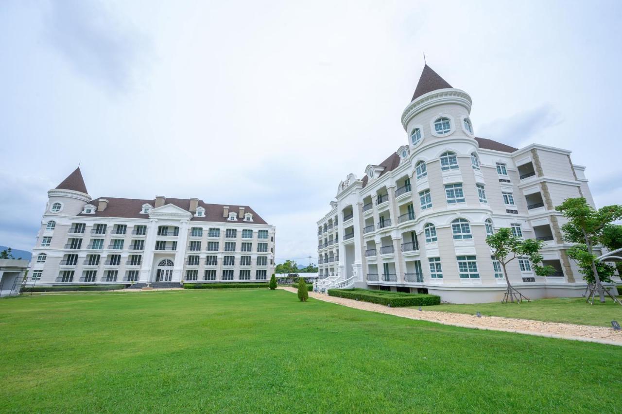 Chateau De Khaoyai & Hotel Khao Yai National Park