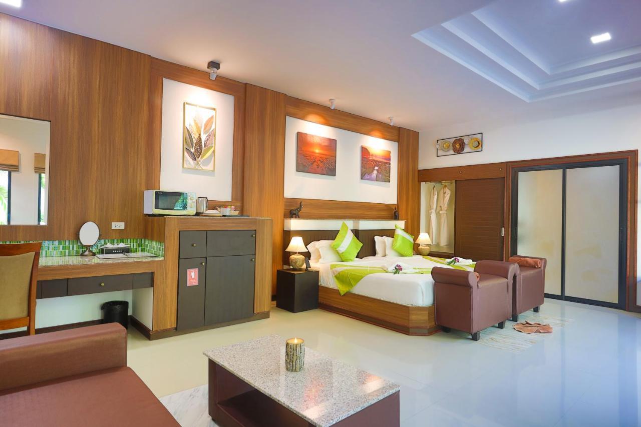 3z Pool And Resort