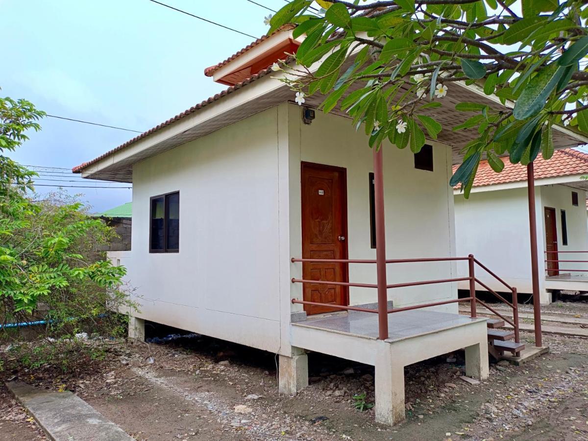 โรงเกลือรีสอร์ท *