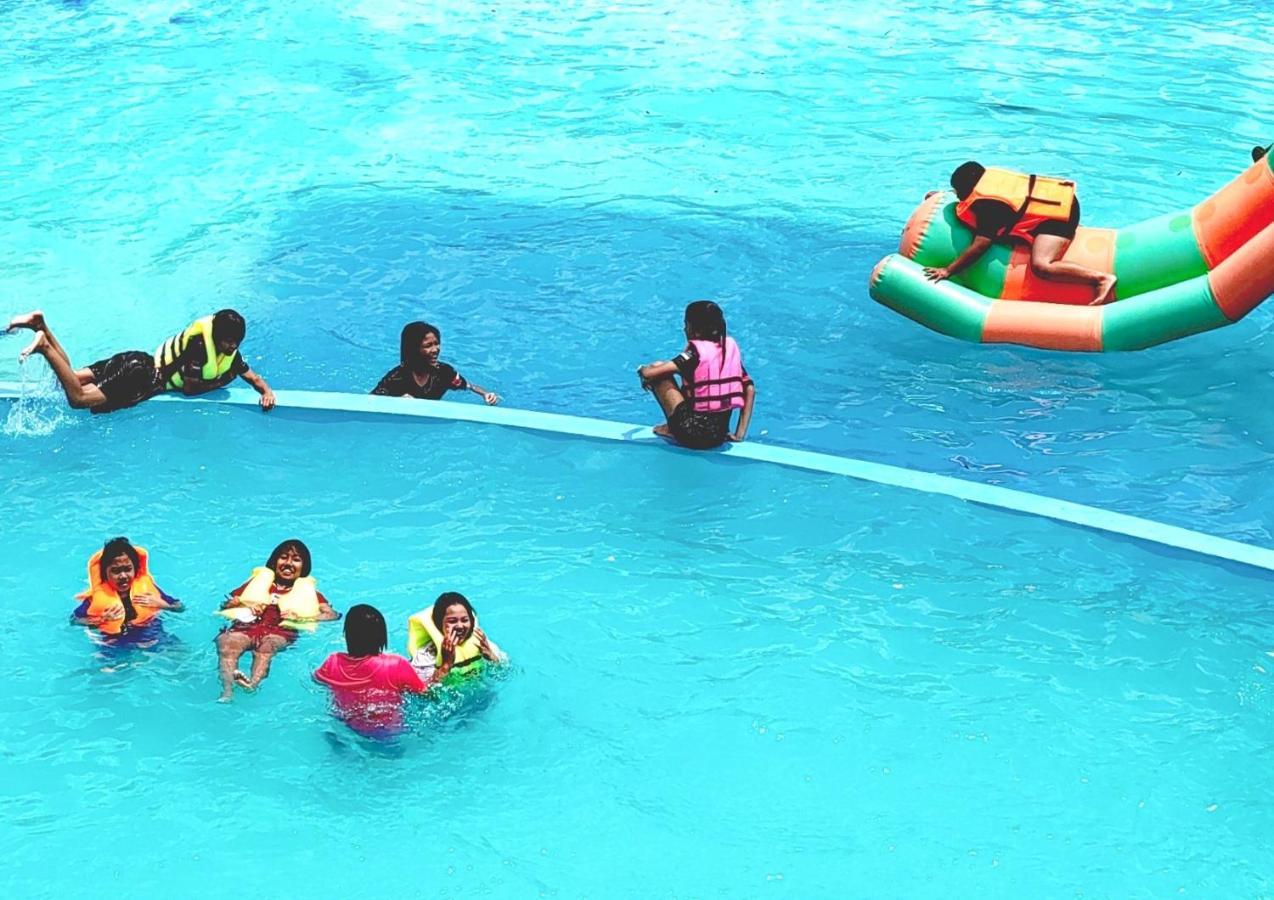 Hotel Oasis Waterpark Trang