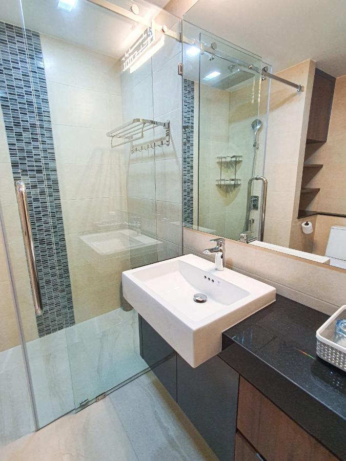 E263 Escape House