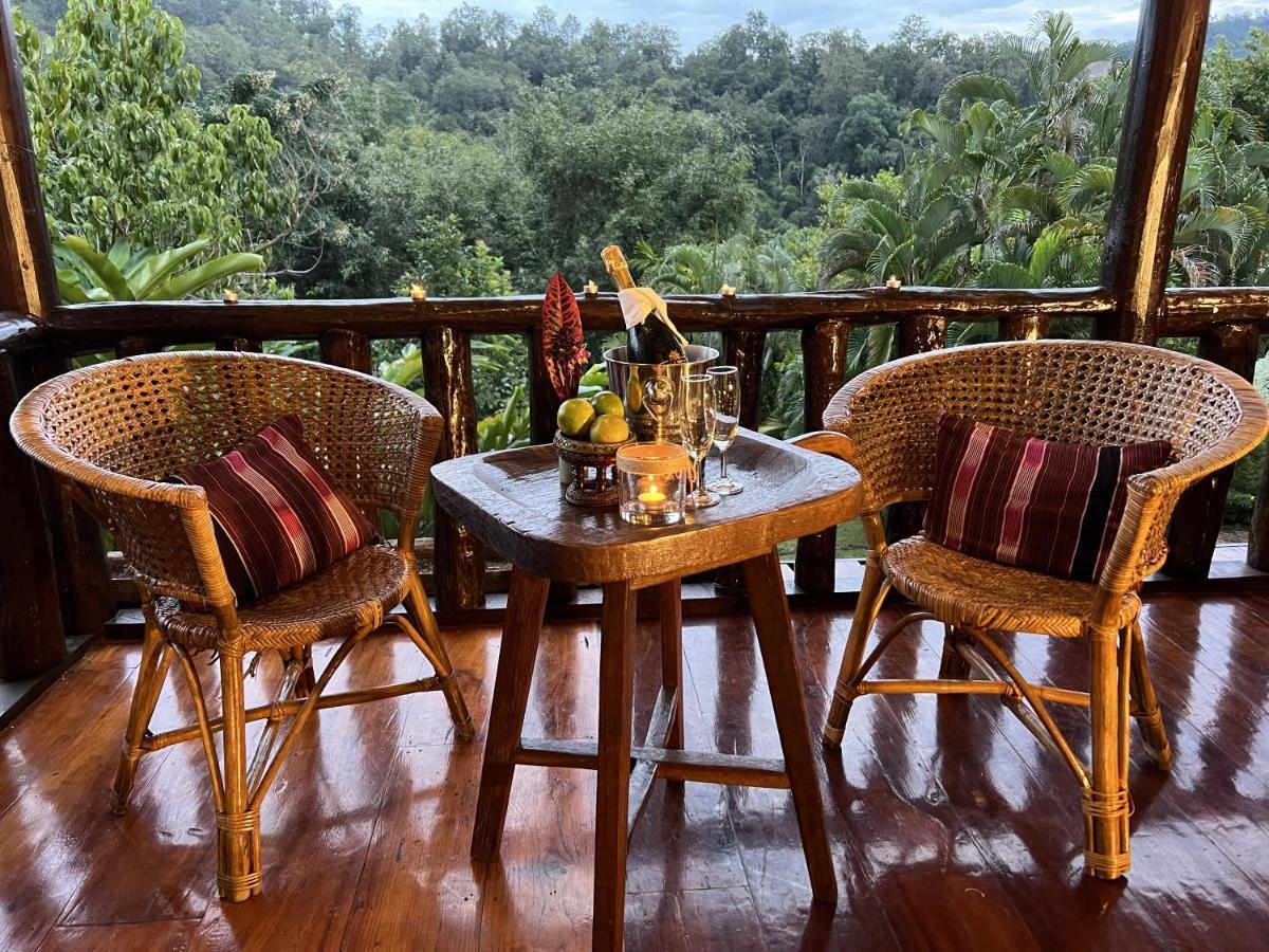 Kanlaya's Eyrie, Luxury